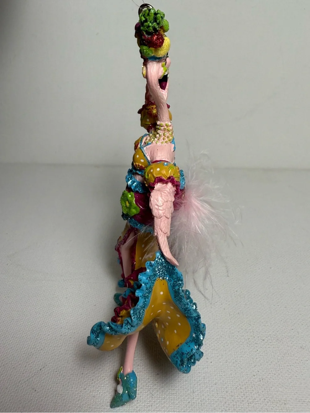 Flirty Feathers 